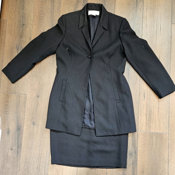 🔴 Vintage Jones New York Womens Black 2-piece Suit - Size 8/10 - Picture 1 of 16